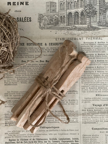 Vintage Rustic Flat Sided Laundry Pegs.