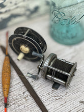 Load image into Gallery viewer, Vintage Fishing Set - Floats &amp; Reels.