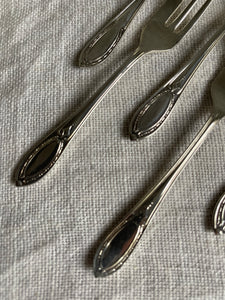 Silver Plate Cake Forks Set of 5 - Made In England.