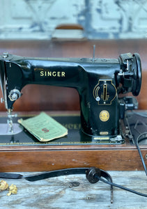 Vintage Singer Sewing Machine 201K