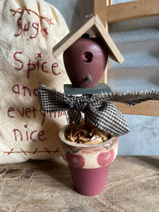 Decorative Pack of Handstitched Sachet, Mini Washboard & Potted Birdhouse.