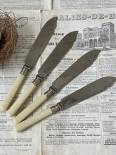Load image into Gallery viewer, Vintage Fish Knives Set of 4.