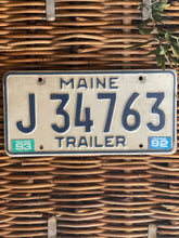 Load image into Gallery viewer, Vintage US Number Plates - Maine.
