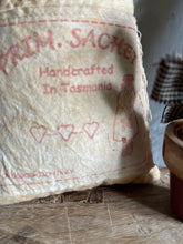 Load image into Gallery viewer, Decorative Pack of Handstitched Sachet, Mini Washboard &amp; Potted Birdhouse.