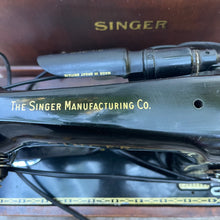 Load image into Gallery viewer, Vintage Singer Sewing Machine 201K