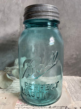 Load image into Gallery viewer, Historical Ball Quart Mason Jar With Zinc Lid - Shoulder Style.