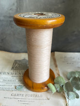 Load image into Gallery viewer, Ermen &amp; Roby Ltd Spool Manchester UK - Unused SOFT BLUSH Thread.