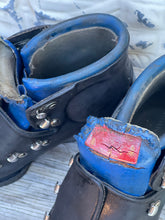 Load image into Gallery viewer, Vintage Children’s Ski Boots.